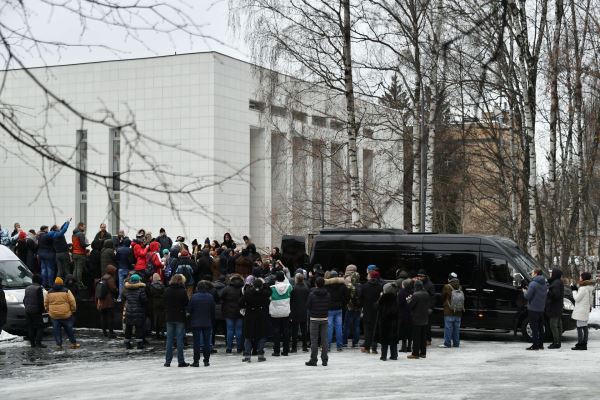 Презирал деда и лишился всего: что произошло с единственным сыном Децла5